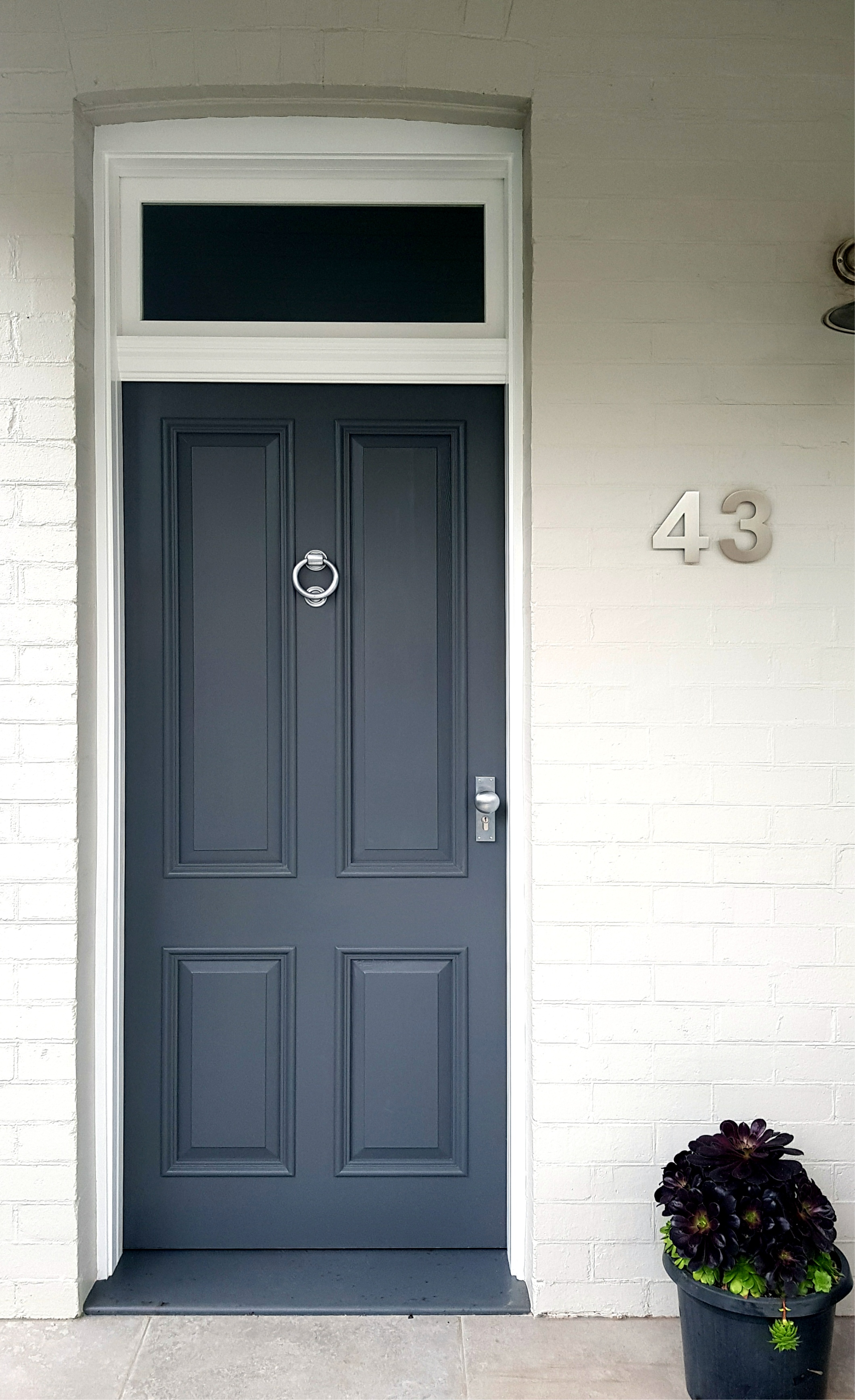 Bond door with hilite window above