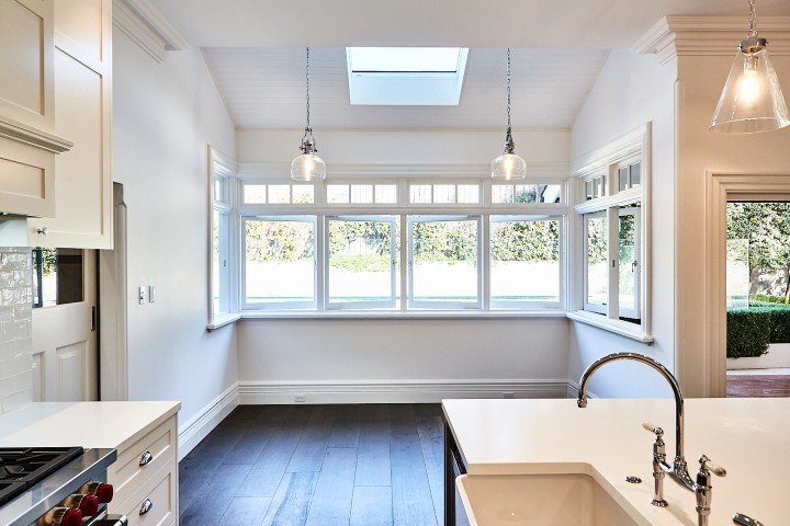 Casement windows fixed windows above Cedar West