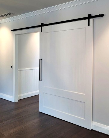 Chidlow barn door Cedar West