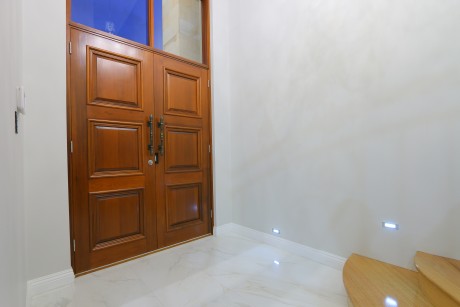 O'Connor double front door inside solid timber Cedar West