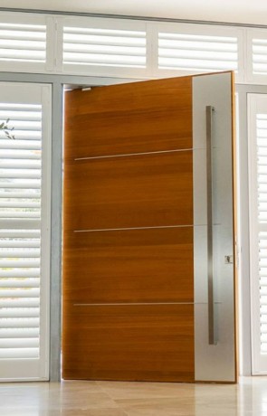 Peron door shutters Cedar West