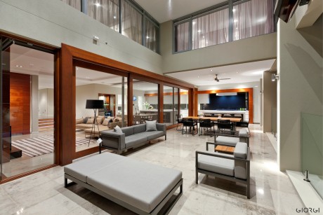 Sliding doors large format Giorgio logo Cedar West