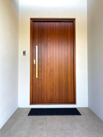Sutton door Western Red Cedar West